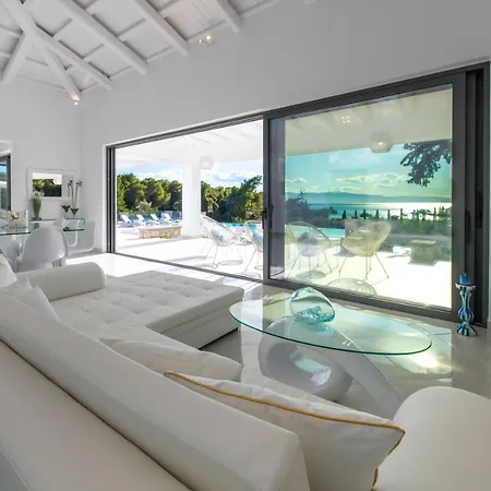 Crown Jewel Villa *